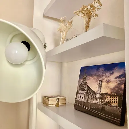 شقة Golden Lily Lucca- Centro Storico لوكا