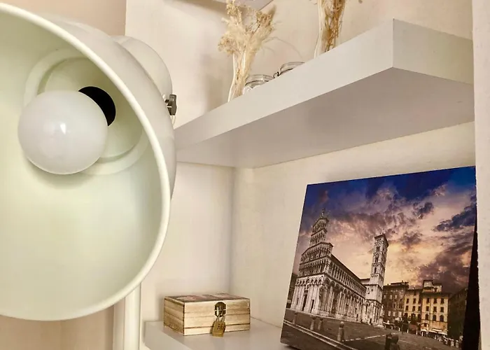 Apartamento Golden Lily Lucca- Centro Storico Lucca